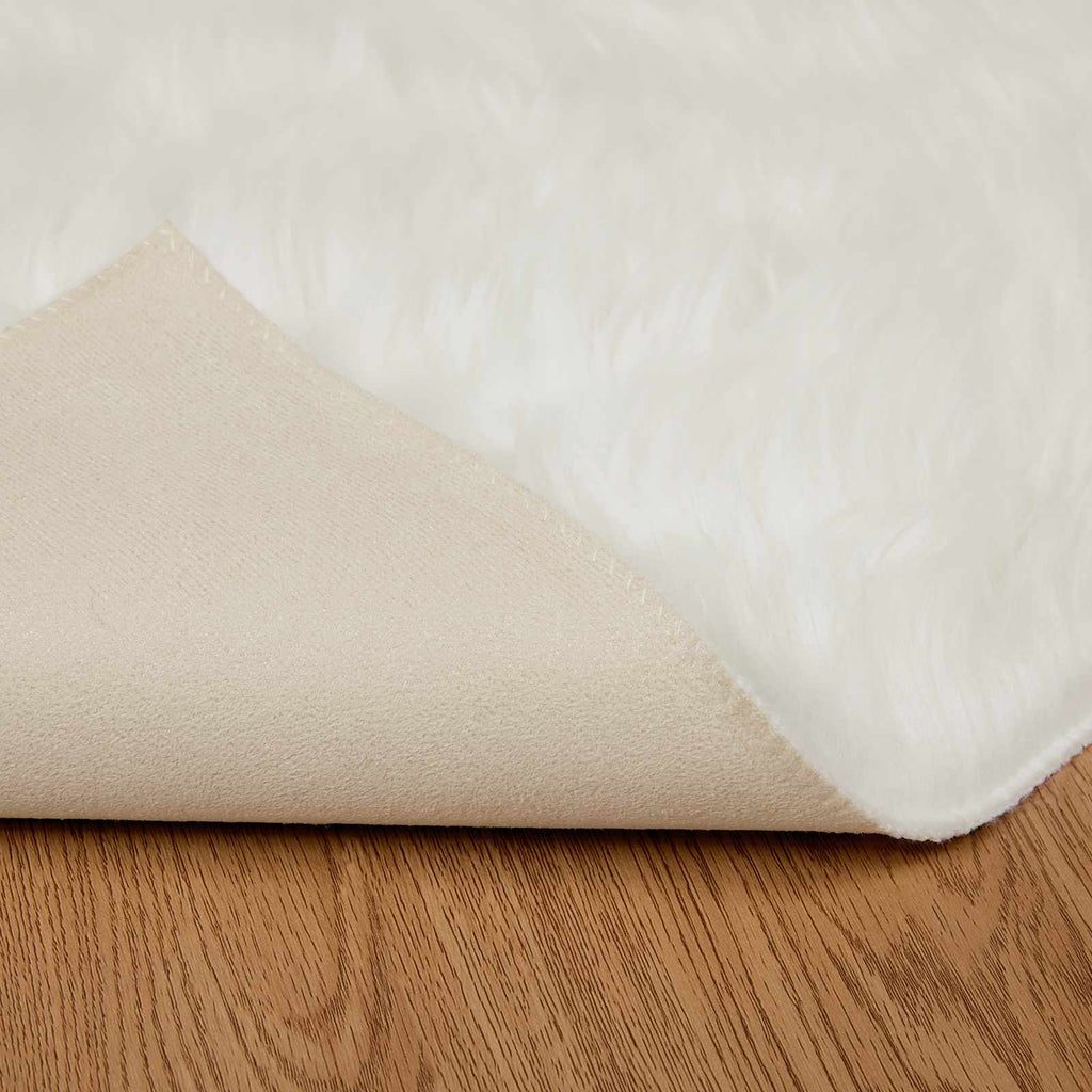Tappeto in finta TAFALLA Bianco 240 x 240 cm Poliestere