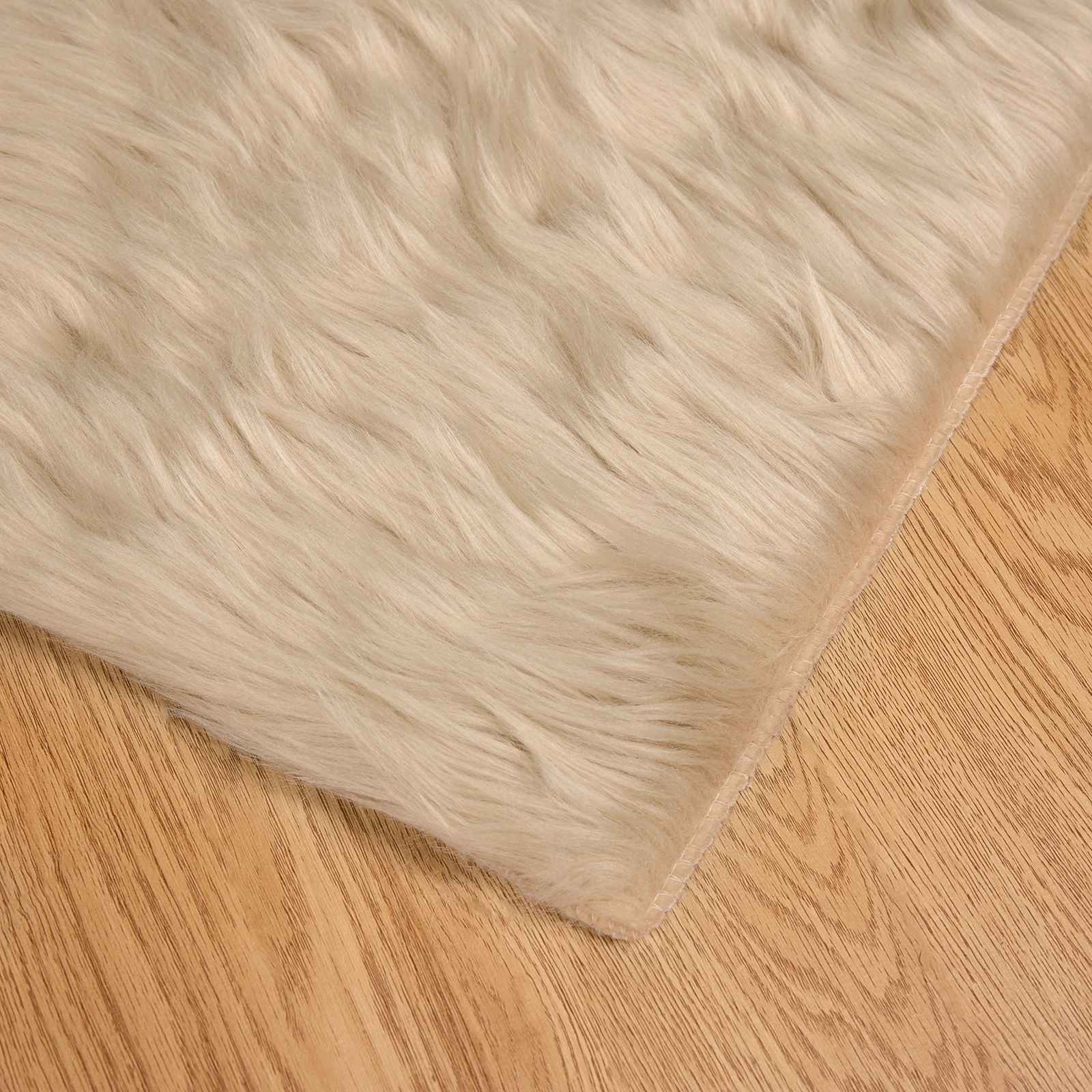 Tappeto in finta TAFALLA Beige 120 x 120 cm Poliestere