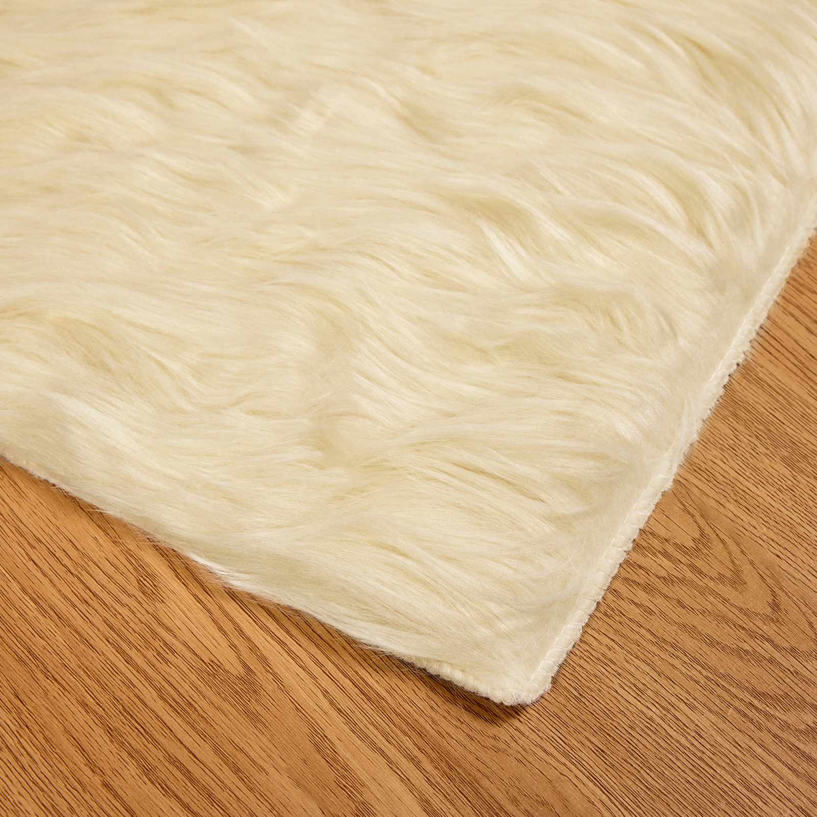 Tappeto in finta TAFALLA Crema 120 x 120 cm Poliestere